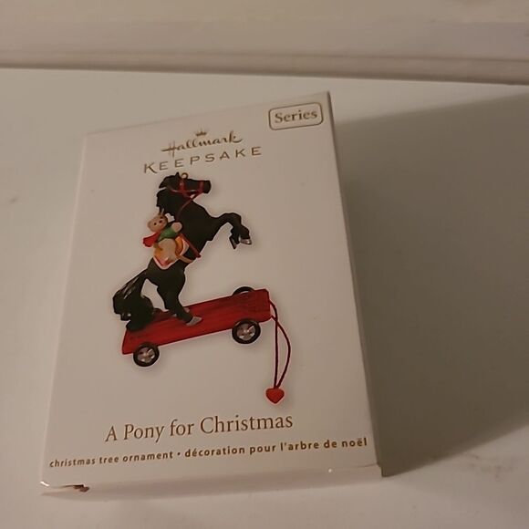 2012 Hallmark Keepsake Ornament - Picture 1 of 7